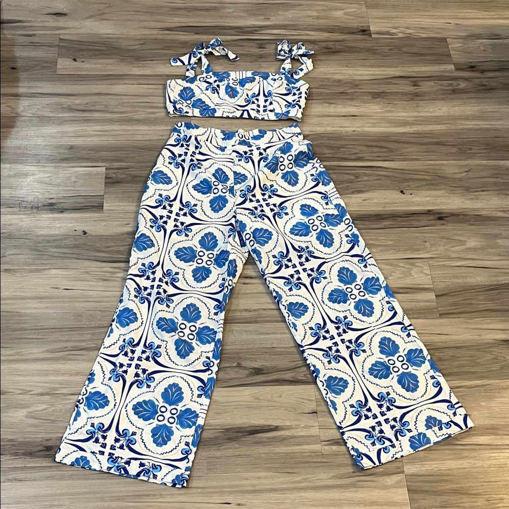 Blue and White Floral two piece set